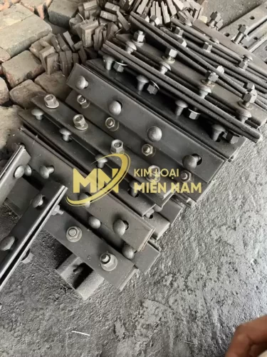 Thanh Lập Lách Nối Ray